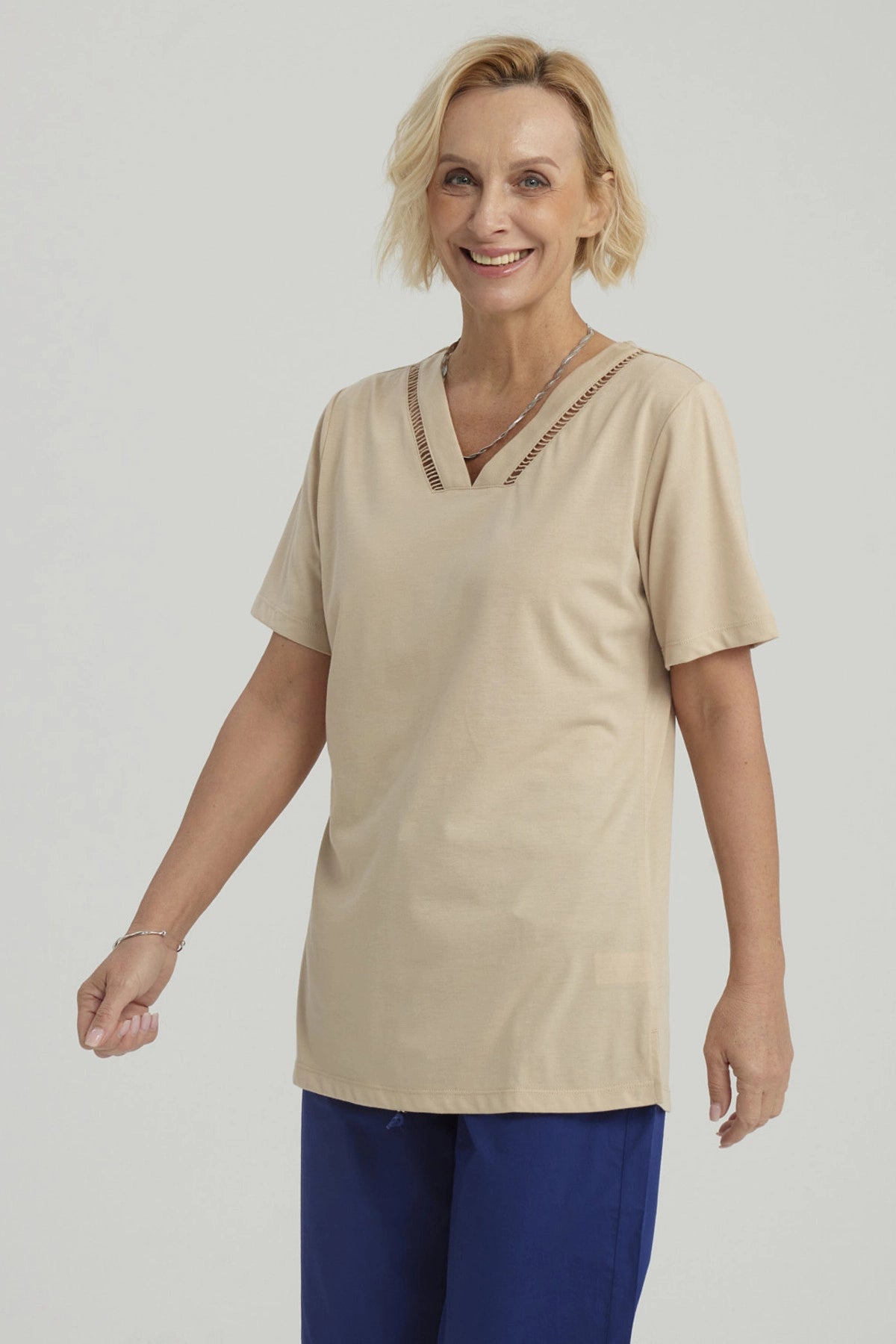 Polera Mujer Lisa Beige Oscuro