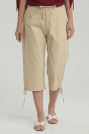 Pescador Mujer Con Cortes Y Apertura Beige