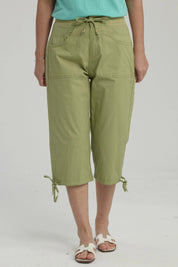 Pescador Mujer Con Cortes Y Apertura Verde Claro