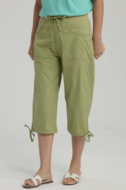 Pescador Mujer Con Cortes Y Apertura Verde Claro