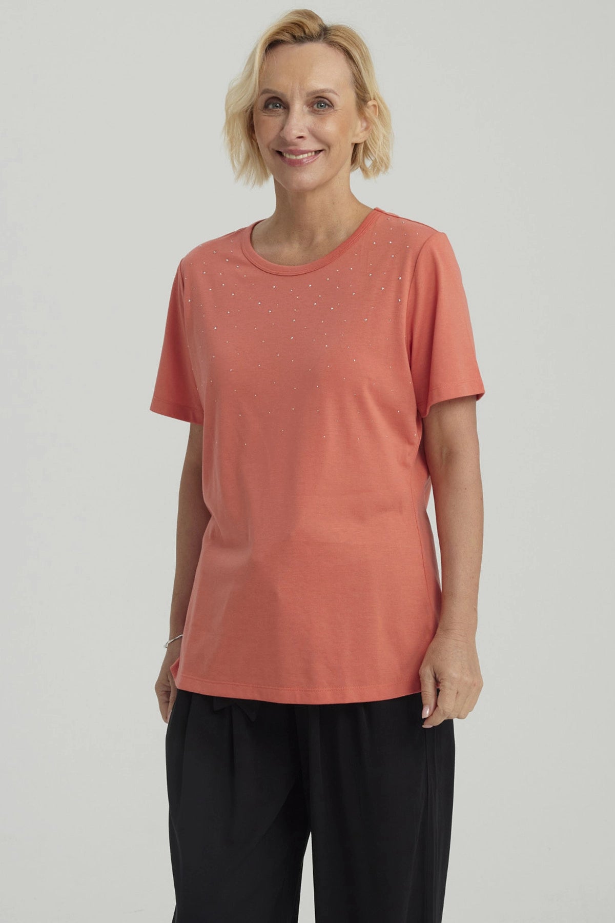 Polera Mujer Con Tachas Terracota