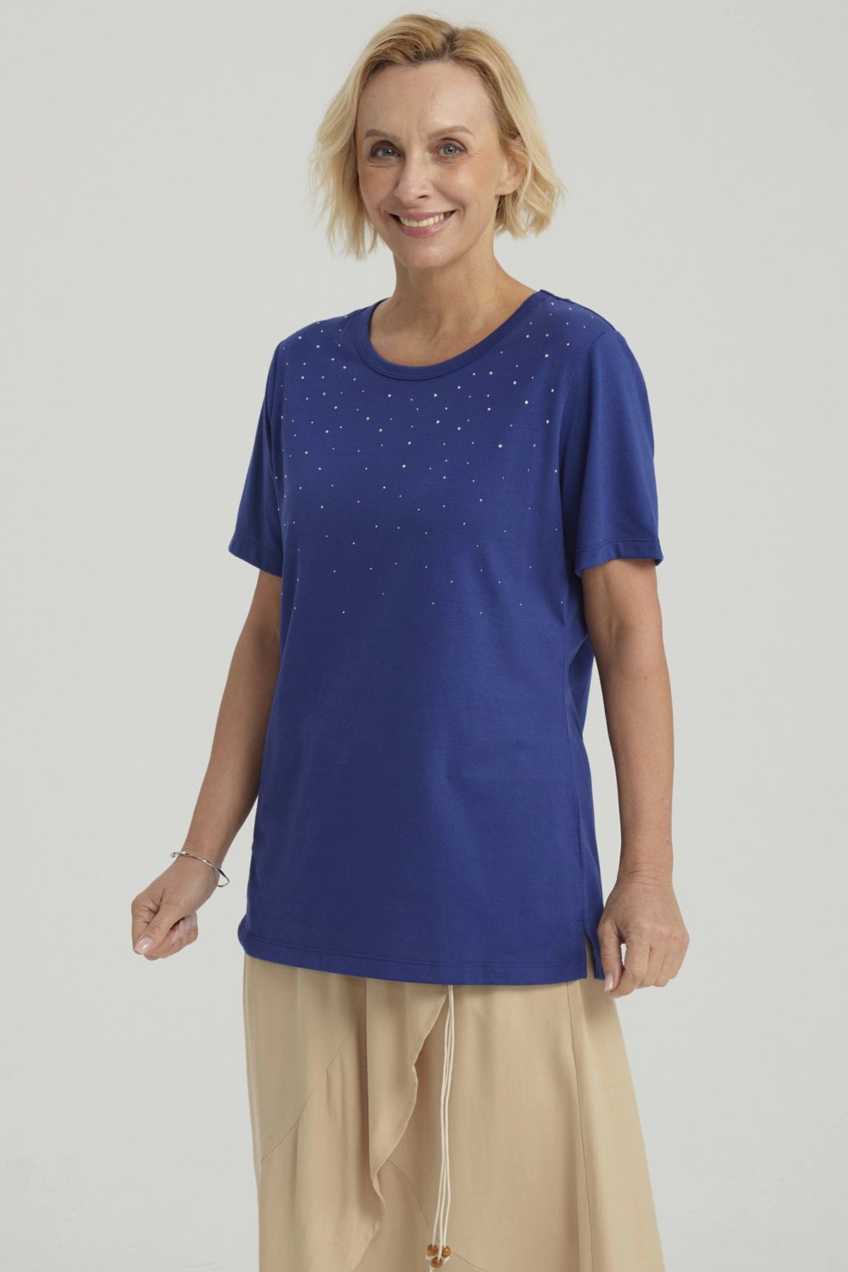 Polera Mujer Con Tachas Azul Oscuro