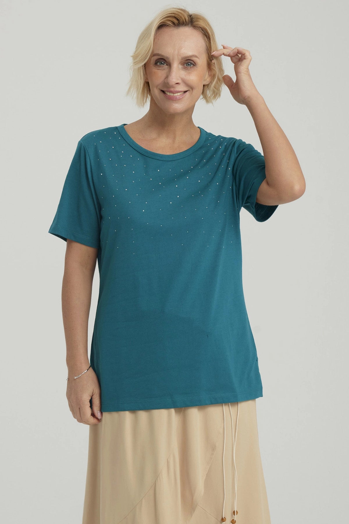 Polera Mujer Con Tachas Petroleo