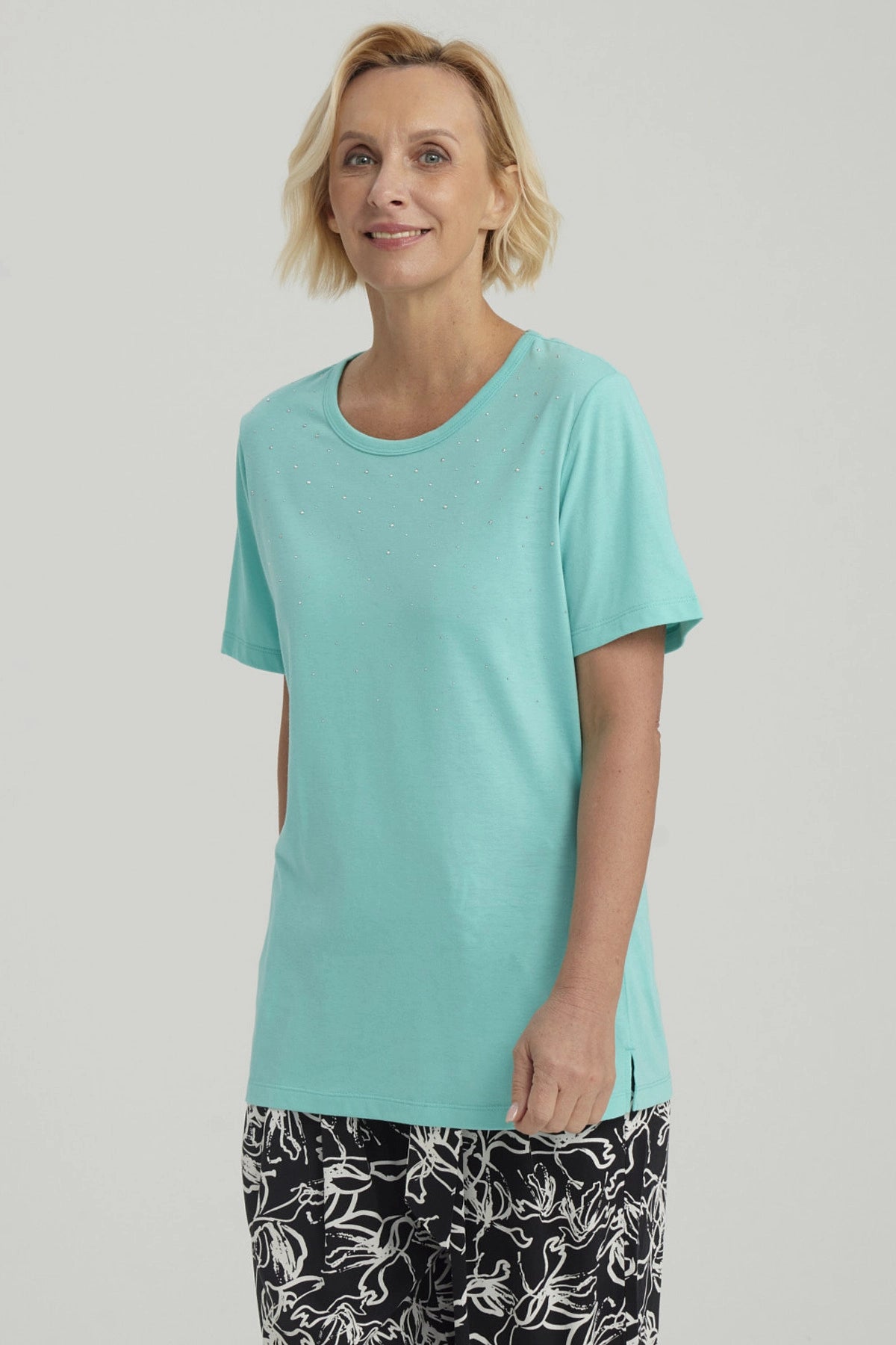 Polera Mujer Con Tachas Turquesa