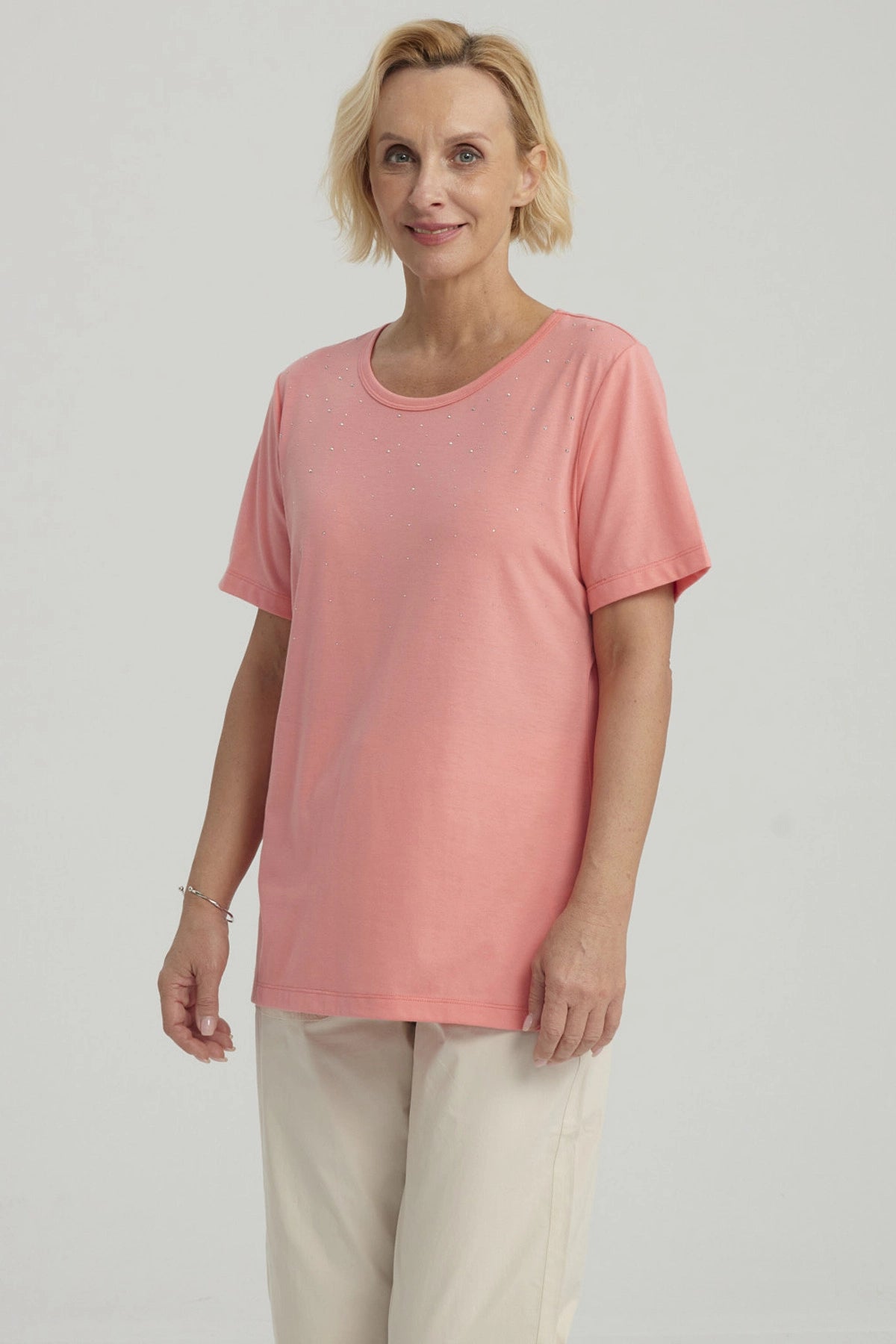 Polera Mujer Con Tachas Sandía