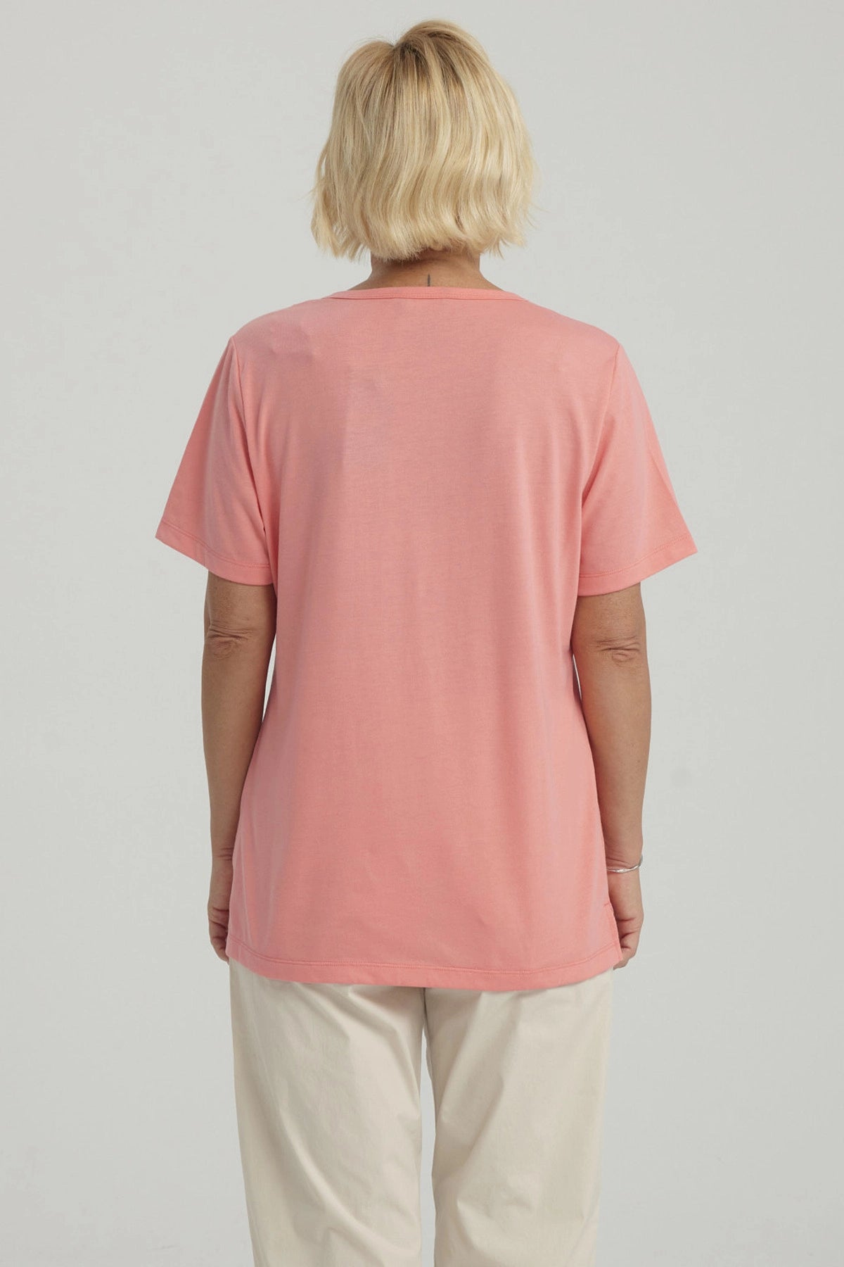 Polera Mujer Con Tachas Sandía