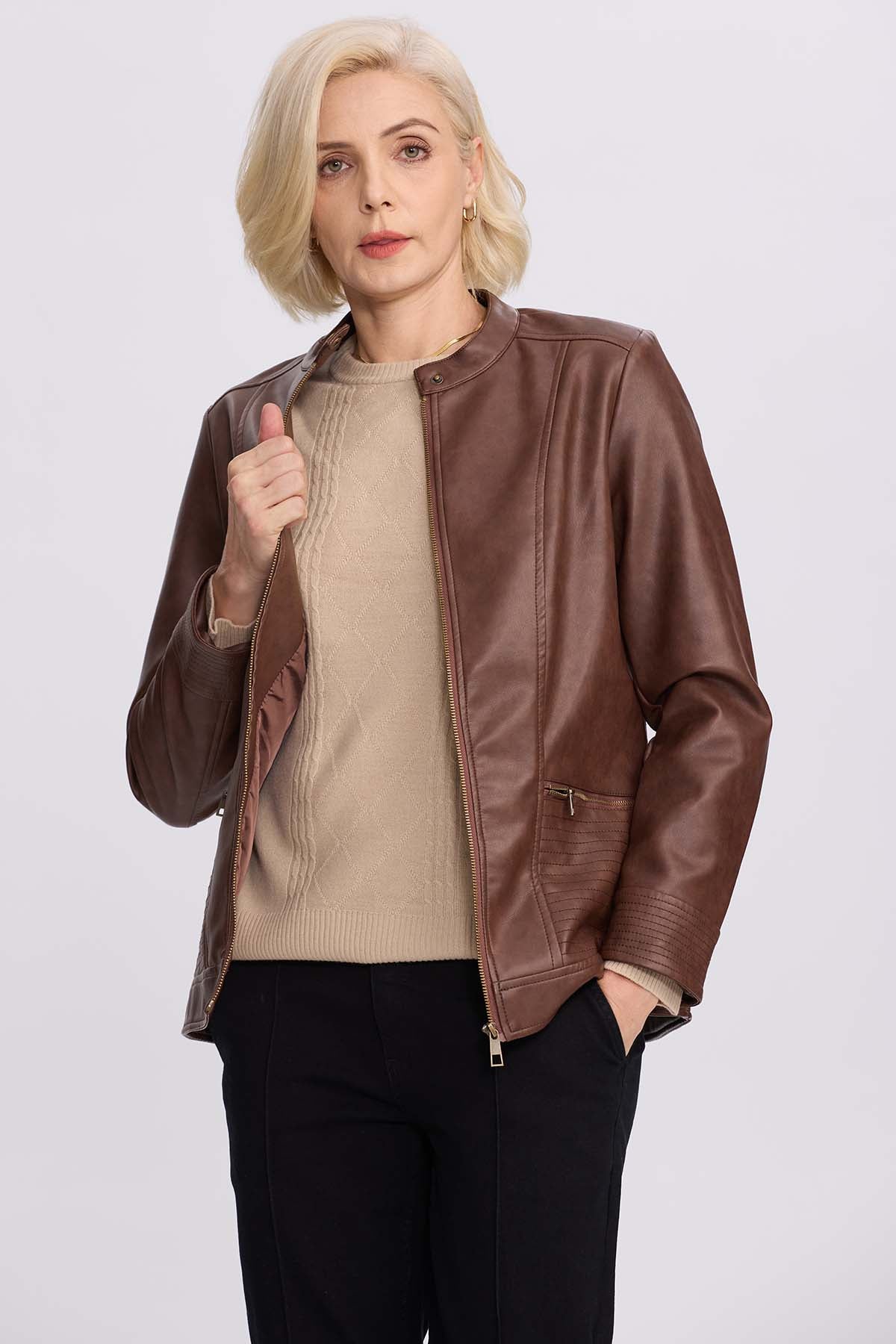 Chaqueta Mujer Efecto Cuero Cafe Oscuro