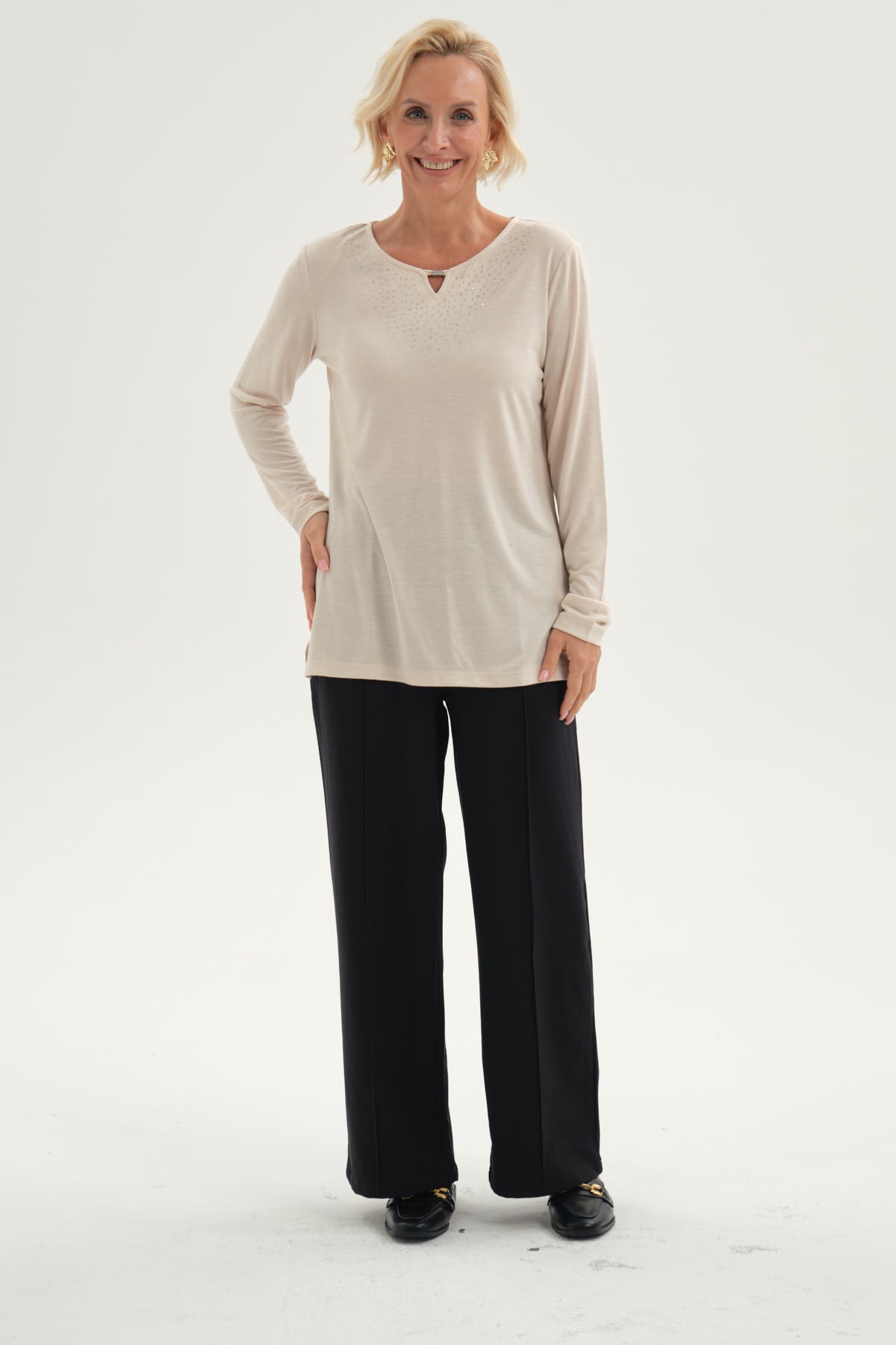 Polera Mujer Lisa Manga Roll Up Beige