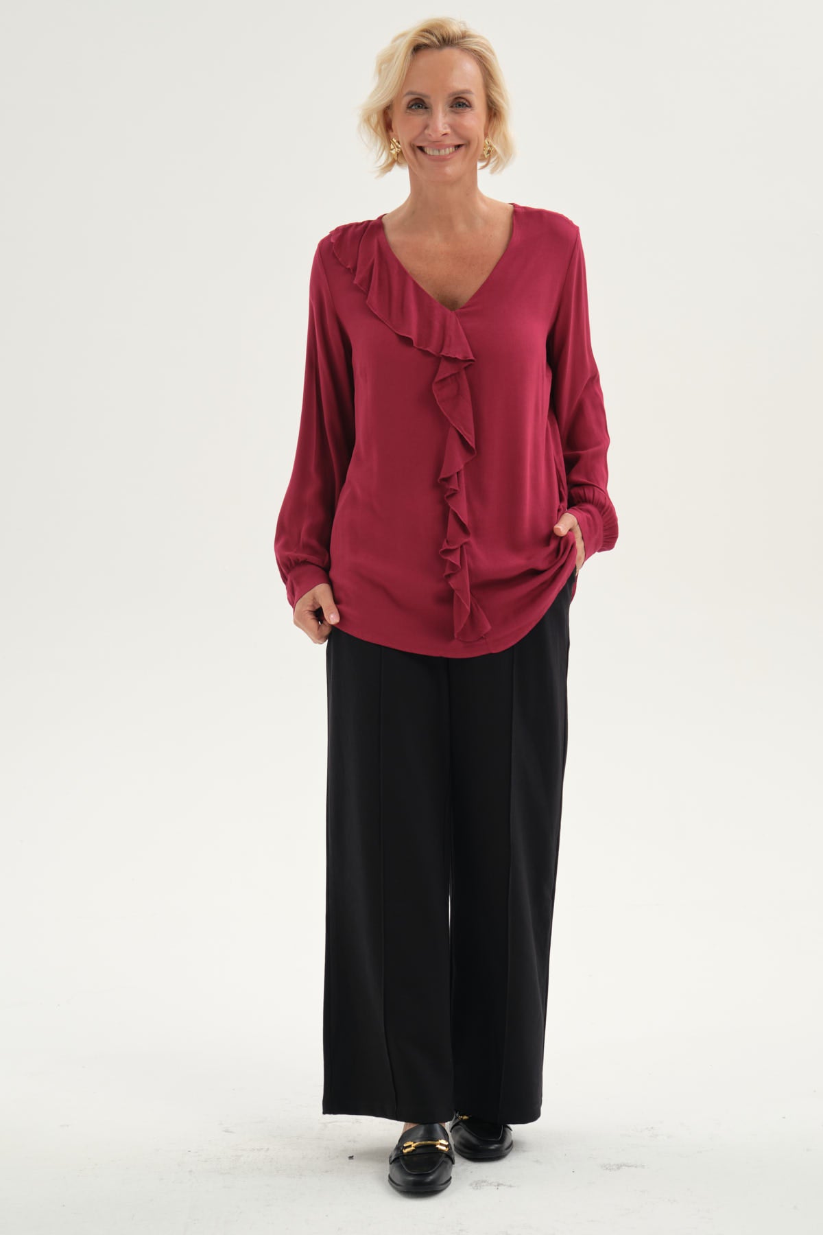 Blusa Mujer Con Tachas Burdeo