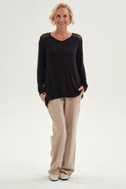 Polera Mujer Con Detalle Macramé Negro
