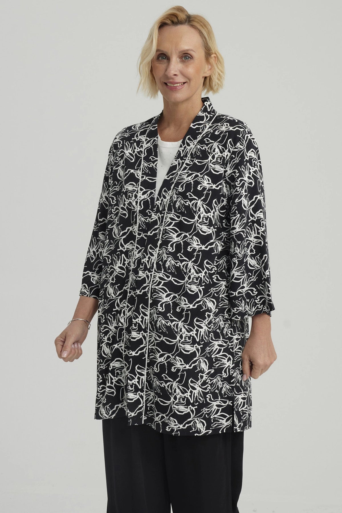 Blusa Mujer Roll Up Negro / Blanco