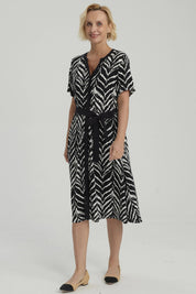 Vestido Mujer Con Cinturón Negro