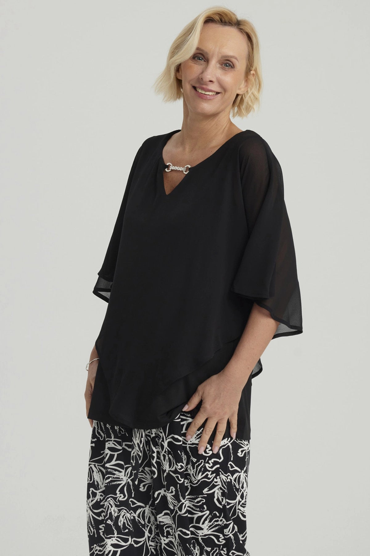 Polera Mujer Sin Hombros Y Pabilo Negro