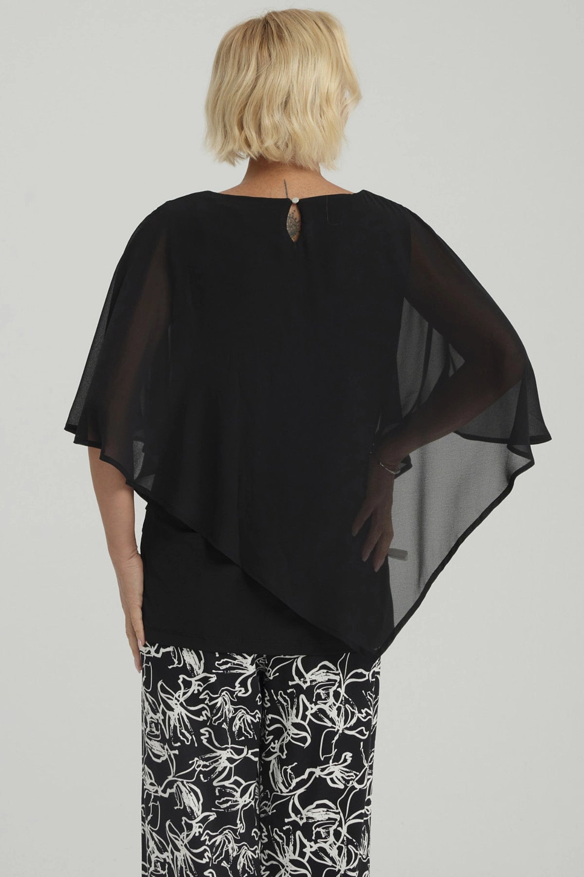 Polera Mujer Sin Hombros Y Pabilo Negro