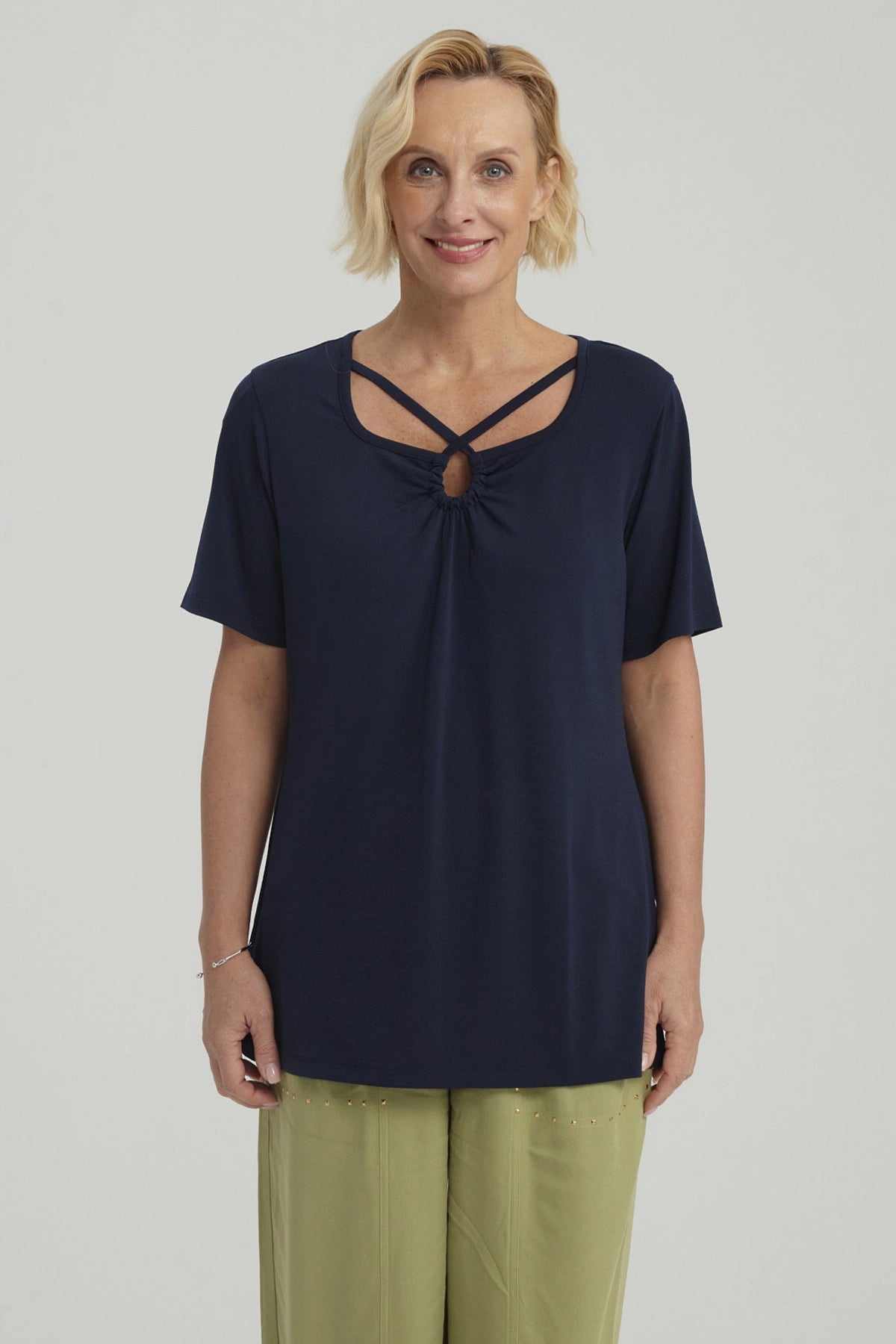 Polera Mujer Detalle Cuello Beige Oscuro