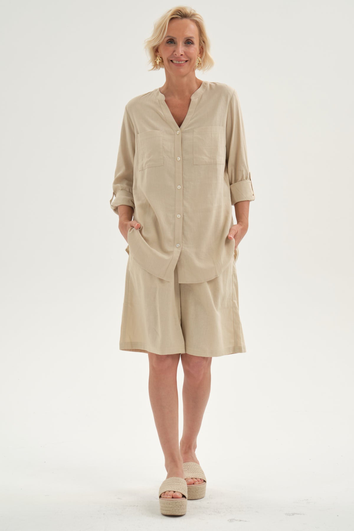 Blusa Mujer Roll Up Abotonada Beige