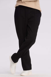 Pantalón Buzo Mujer Calce Recto Costura Delantera Negro