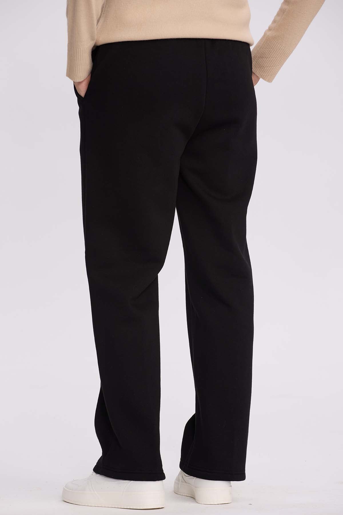 Pantalón Buzo Mujer Calce Recto Costura Delantera Negro