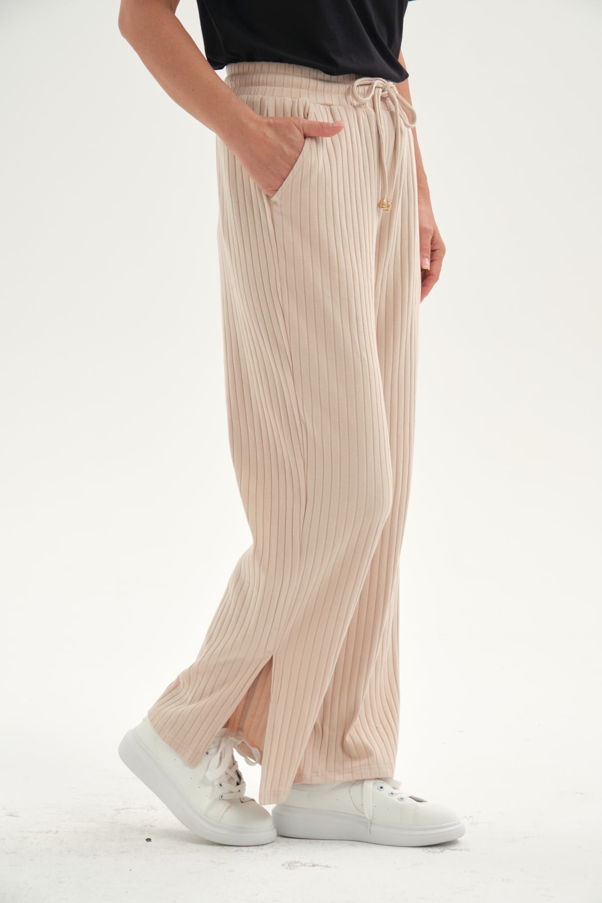 Pantalón Buzo Mujer Apertura Bota Beige