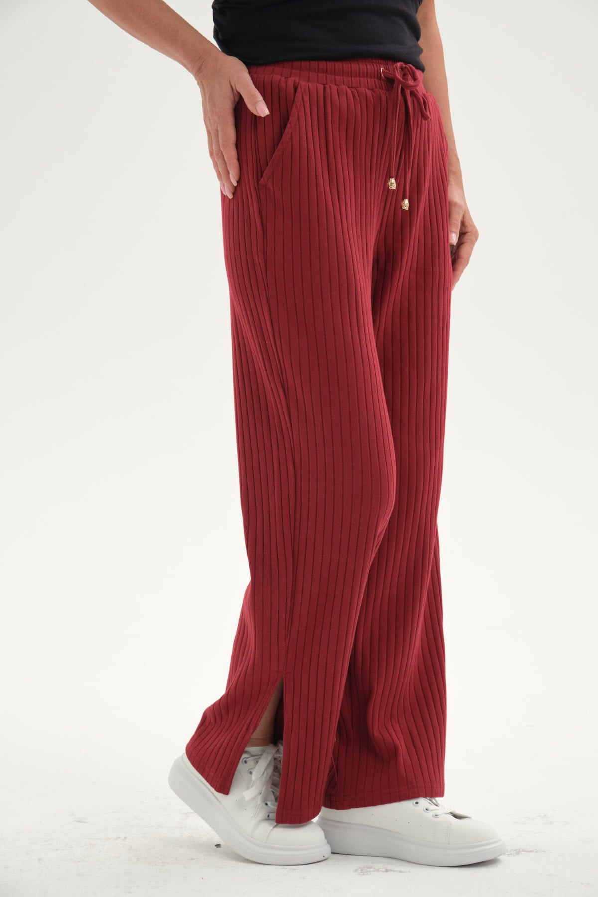 Pantalón Buzo Mujer Apertura Bota Burdeo