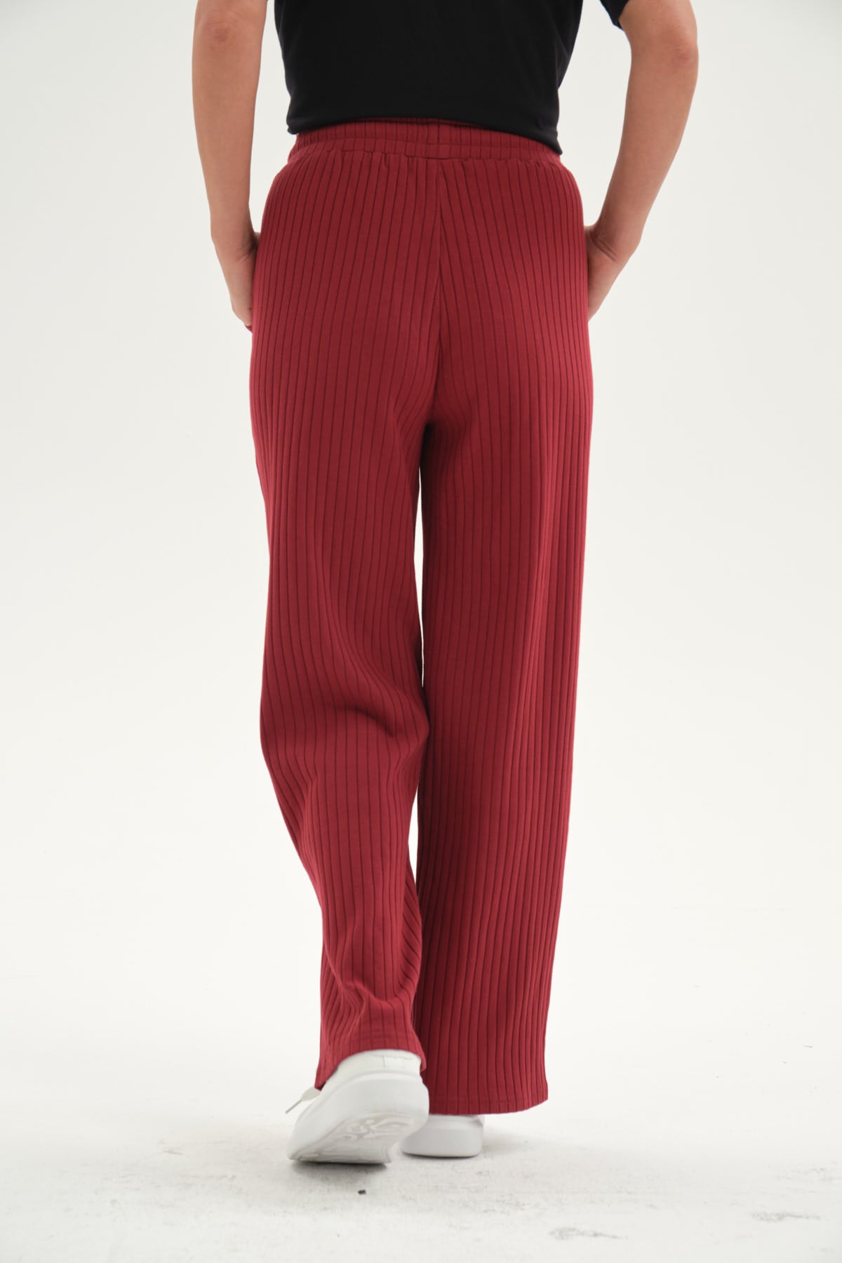 Pantalón Buzo Mujer Apertura Bota Burdeo