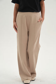 Pantalón Mujer Calce Recto Corte Delantero Beige
