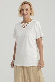 Polera Mujer Detalle Escote Crudo