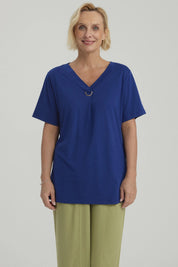 Polera Mujer Detalle Escote Azul Oscuro