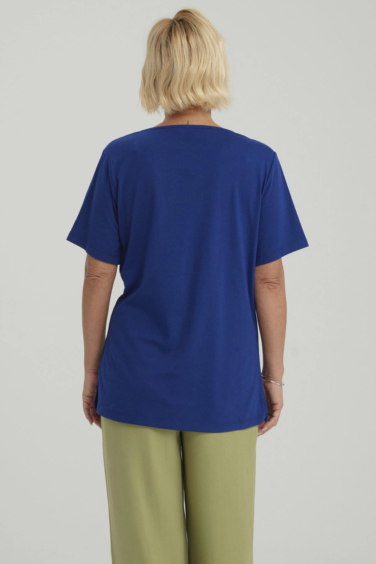 Polera Mujer Detalle Escote Azul Oscuro