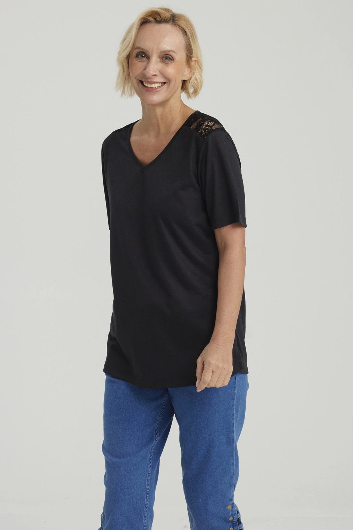 Polera Mujer Detalle Encaje Negro