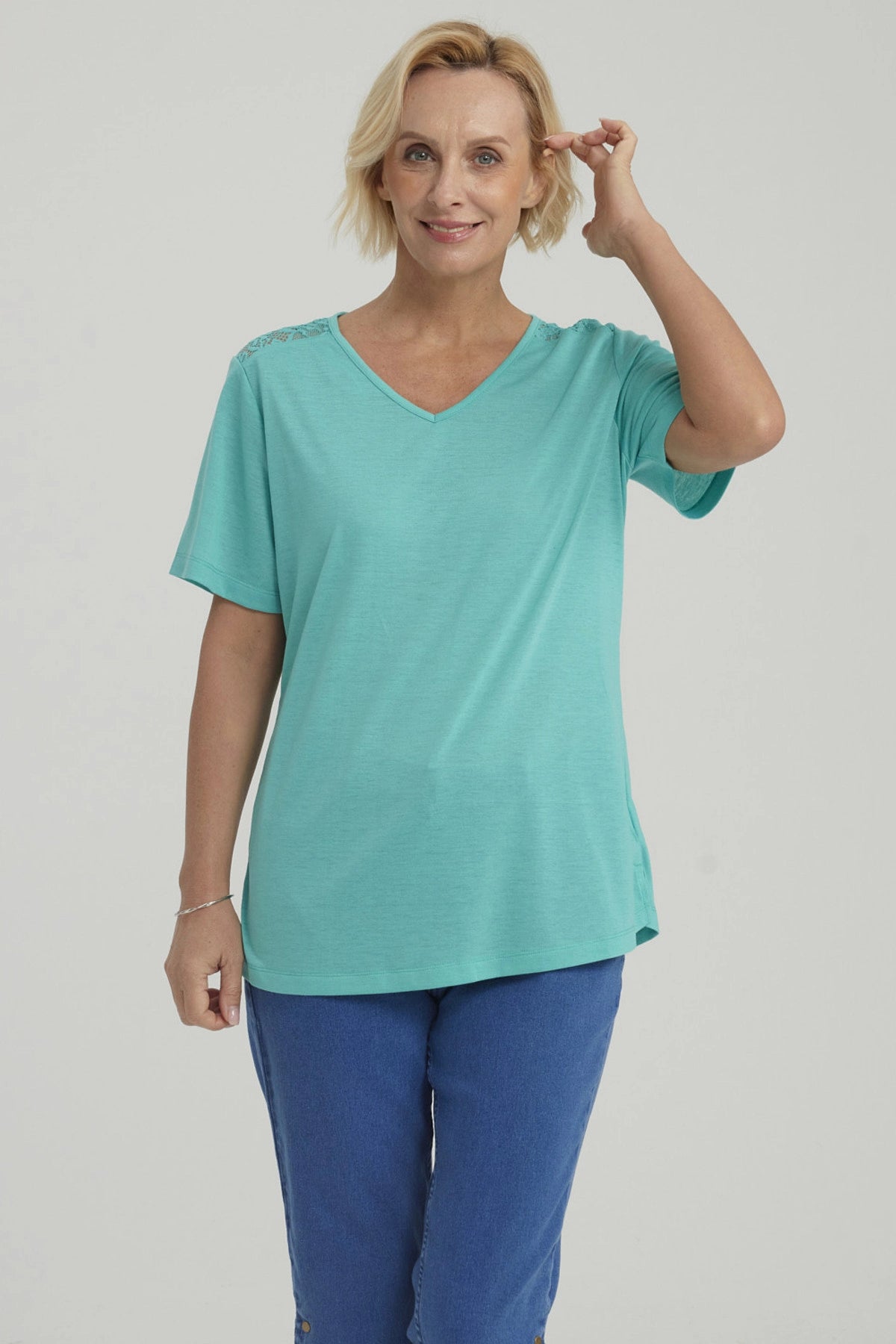 Polera Mujer Detalle Encaje Turquesa