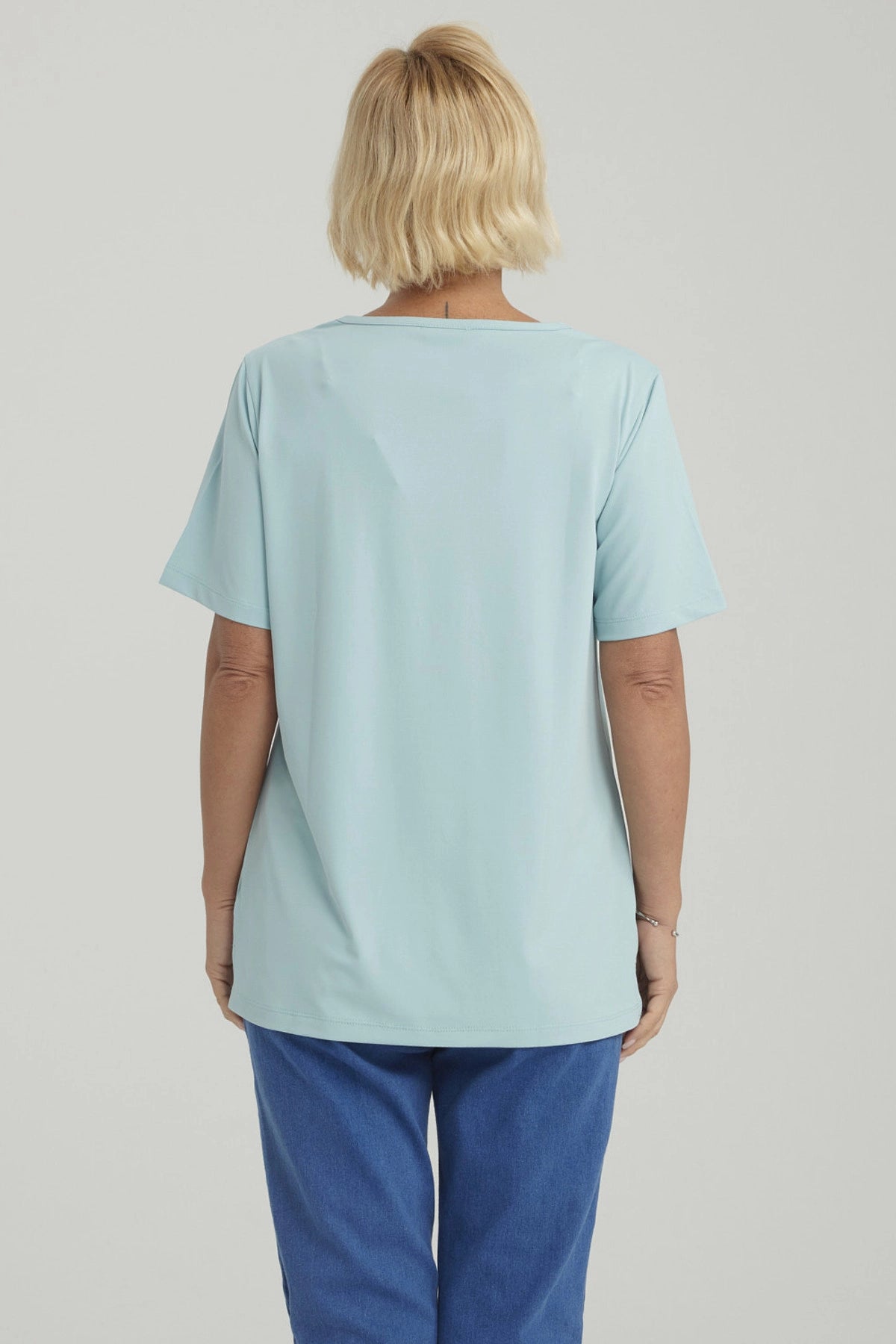 Polera Mujer Aplicación Cuello Celeste