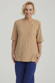 Polera Mujer Texturizada Beige Oscuro