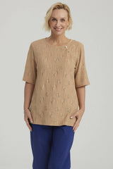 Polera Mujer Texturizada Beige Oscuro