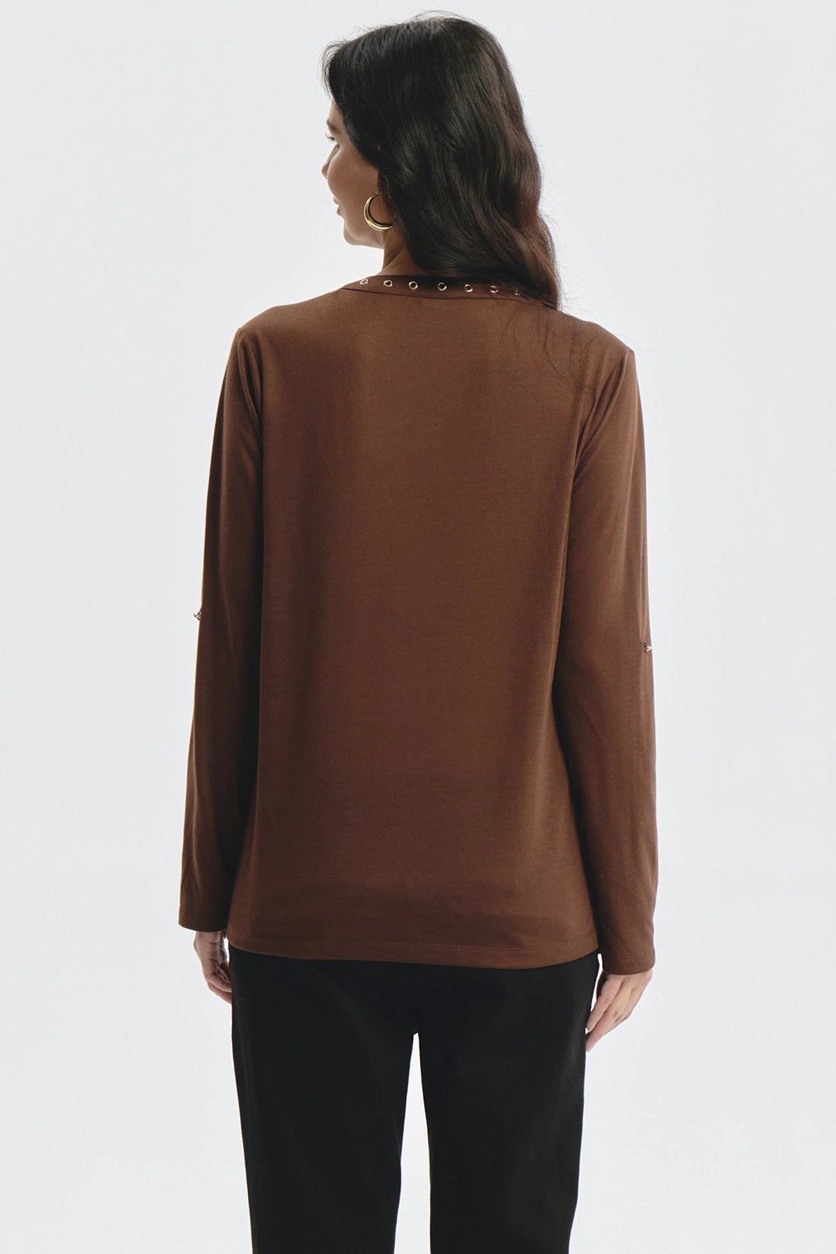 Polera Mujer Cuello Abotónado Café
