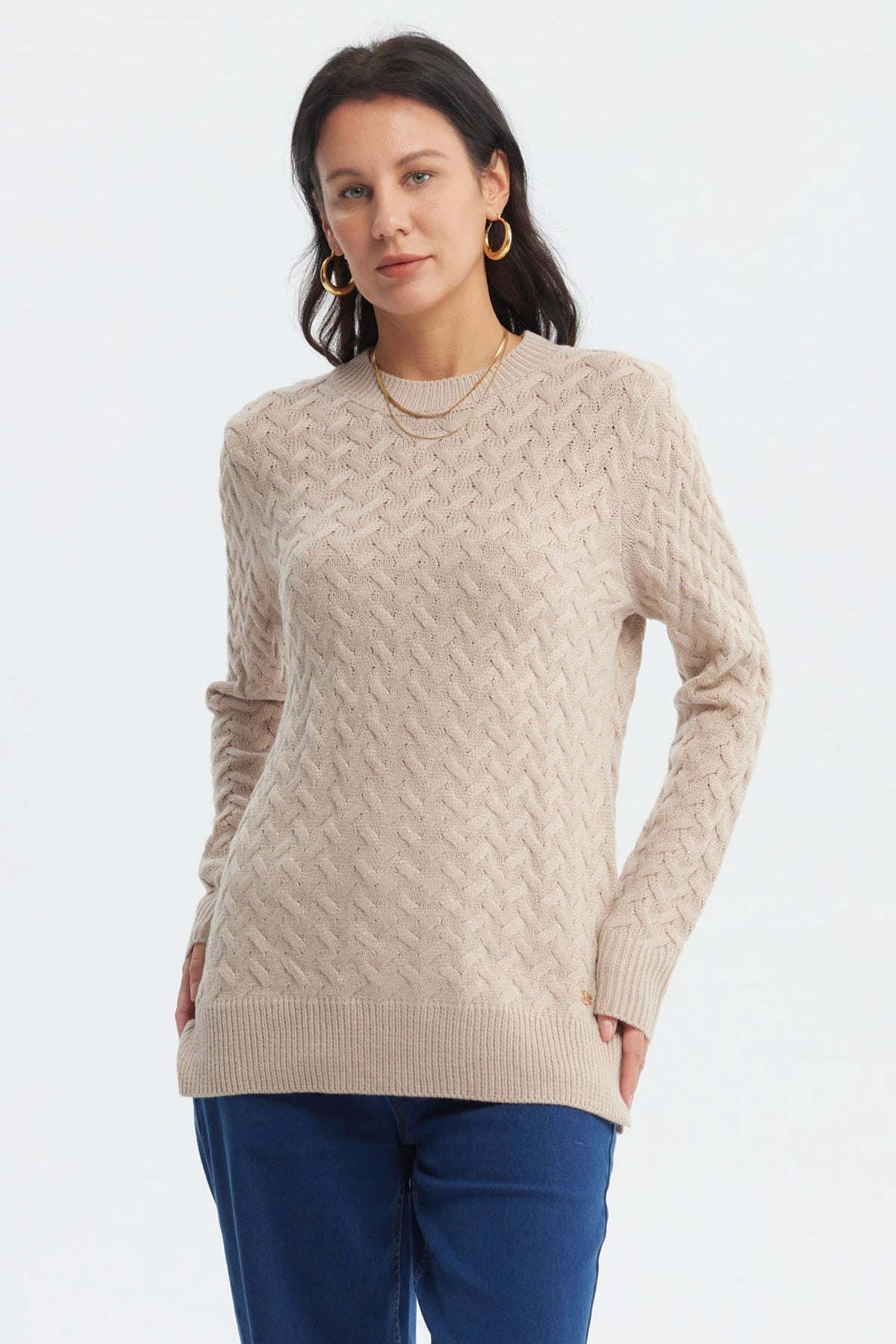 Sweater beige de mujer con tejido calado en patrón de espiga sin estampa diseño elegante y acogedor