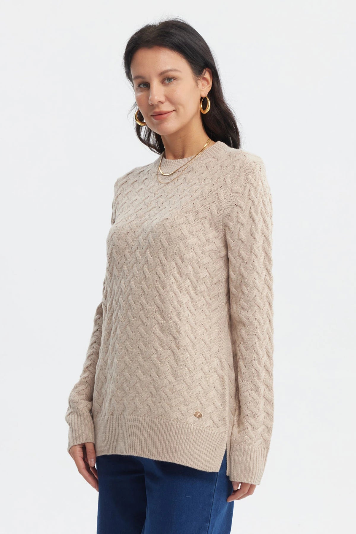 Sweater beige de mujer con tejido calado en patrón de espiga sin estampa diseño elegante y acogedor
