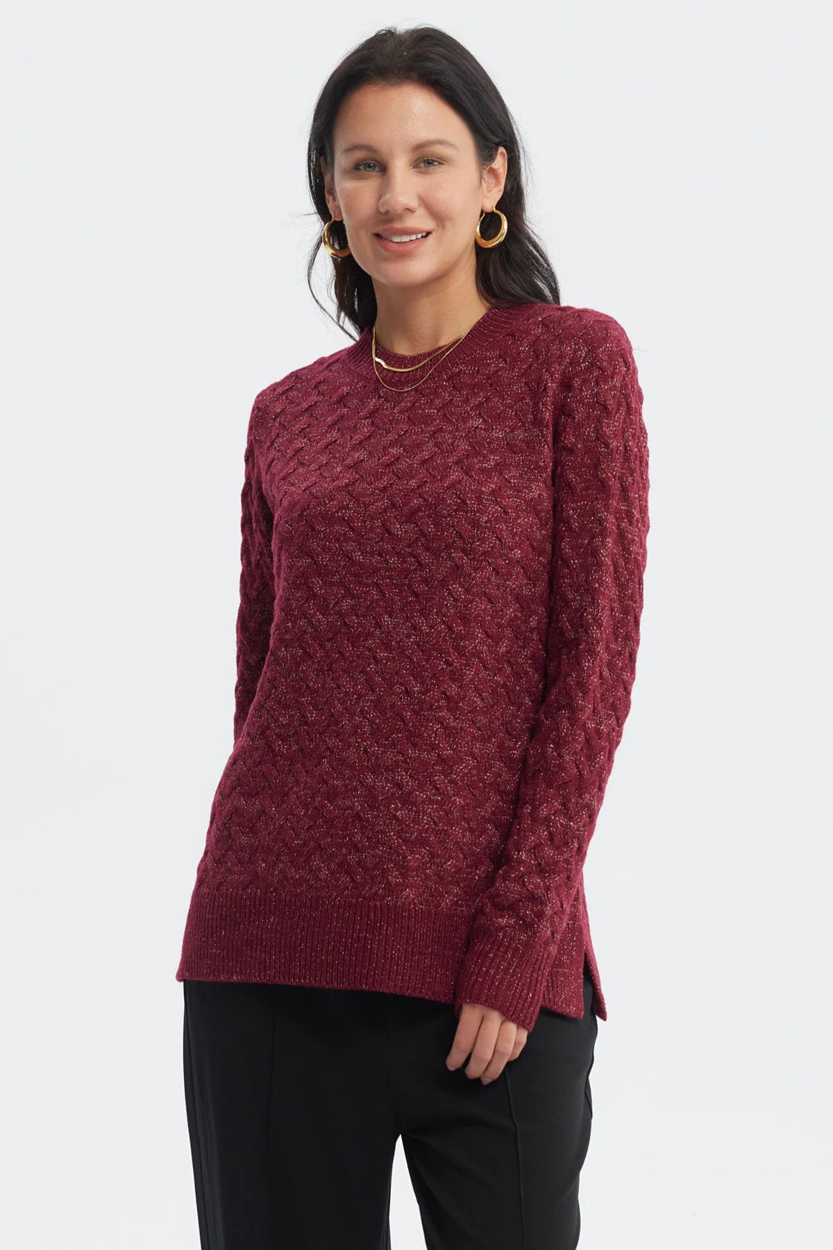 Sweater rojo mujer calado con patrón tejido diseño de rombos sin estampa visible ajuste cómodo y cálido