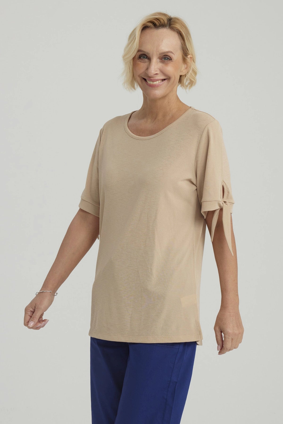 Polera Mujer Nudo En Mangas Beige