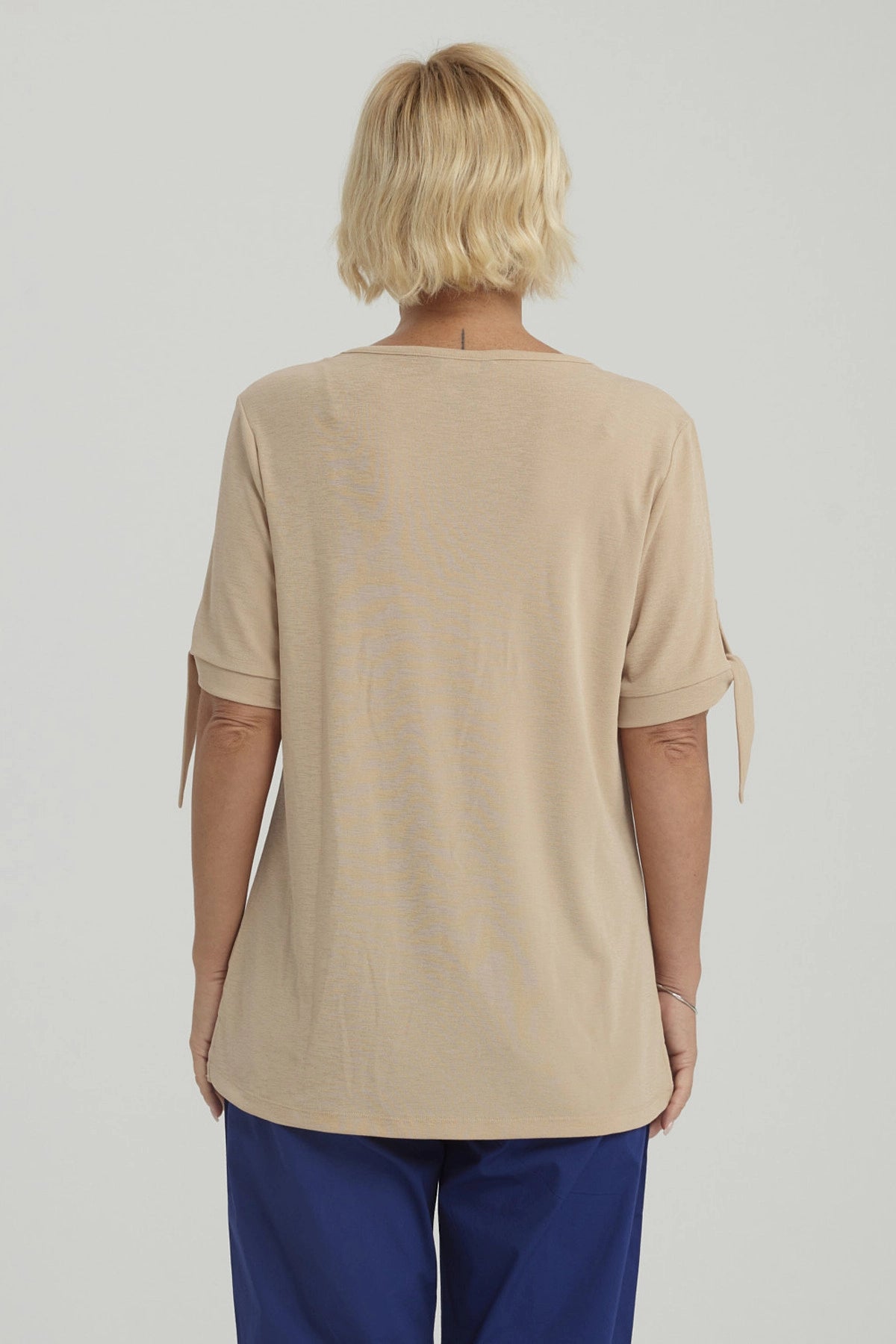 Polera Mujer Nudo En Mangas Beige