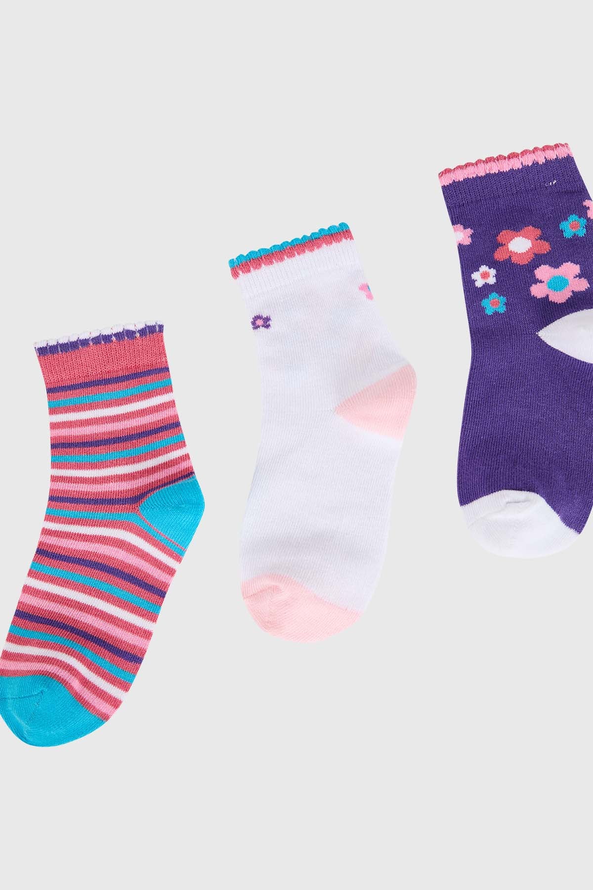 Calcetín de vestir niña tripack blanco con diseños florales y rayados