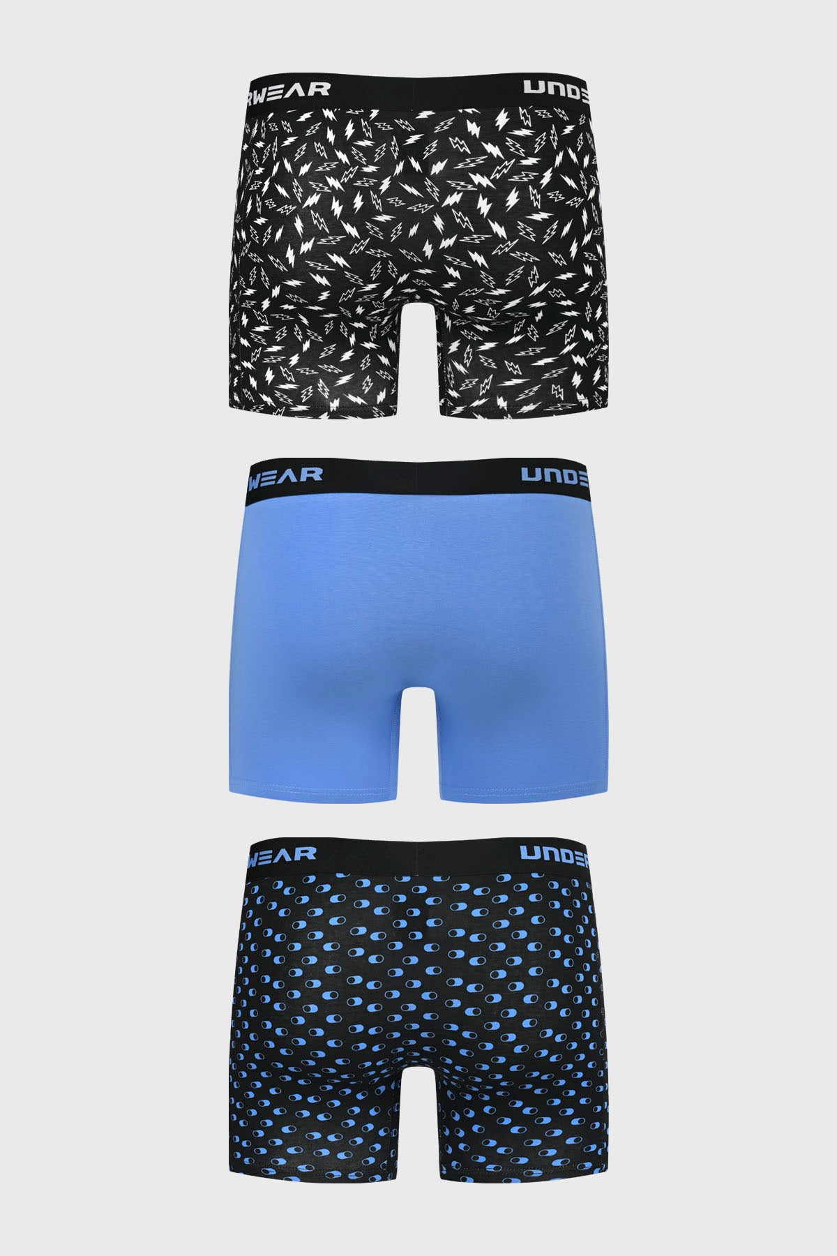 Tripack de boxers largos para hombre en calipso con uno liso y dos estampados geométricos en negro y azul