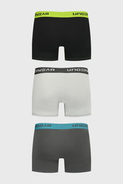 Trío de boxers cortos para hombre en gris con cinturilla elástica en negro y verde con texto UNDERWEAR en la parte superior
