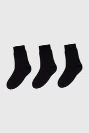 Calcetines azul marino para niño en tripack diseño liso clásicos y cómodos ideales para el día a día