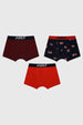 Boxer niño tripack azul marino con diseño de camiones rojos en estilo infantil en una de las prendas