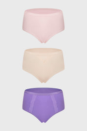 Calzón de mujer tripack tiro alto en tonos morado, rosa y beige con detalles de encaje