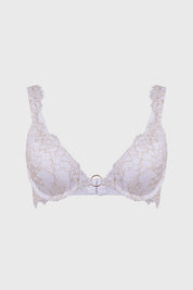Sostén blanco de mujer con encaje detallado y diseño suave