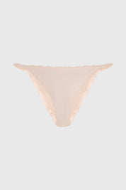 Calzón colaless beige con tirantes y encaje delicado en los bordes