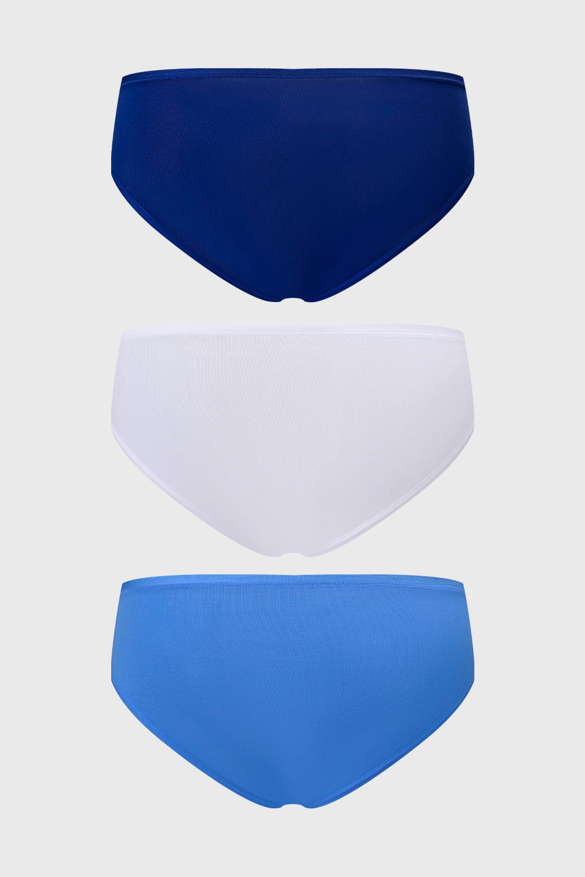 Calzón mujer tripack liso en azul blanco y celeste sin estampa diseño clásico de cobertura completa