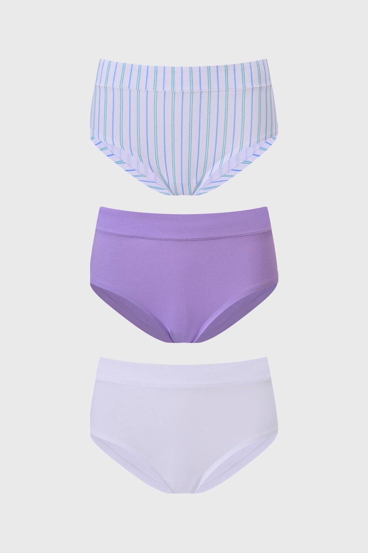 Tripack de calzones de mujer tiro alto en azul con uno a rayas azules otro lila liso y otro blanco liso